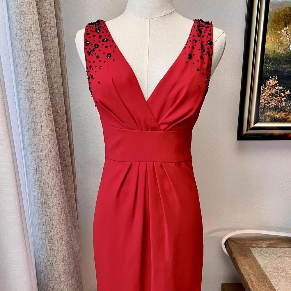 Monique Lhuillier Red Embellished Sheath Dress – Size 0